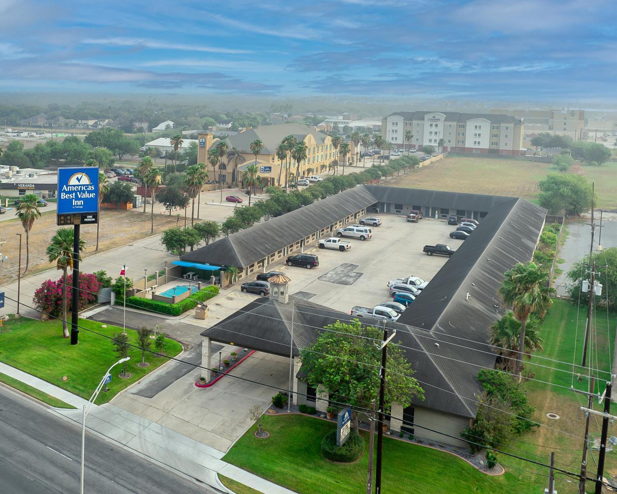 Americas Best Value Inn Harlingen Exterior foto