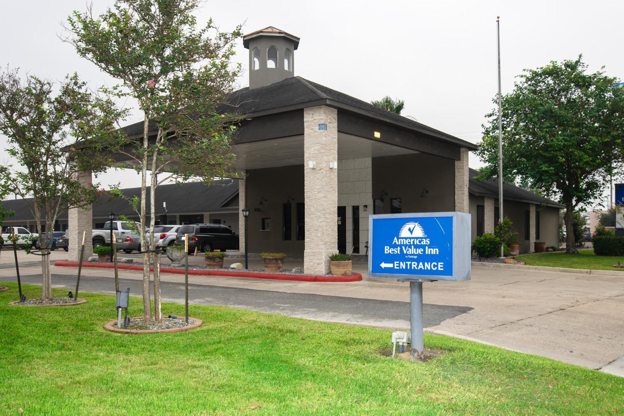 Americas Best Value Inn Harlingen Exterior foto