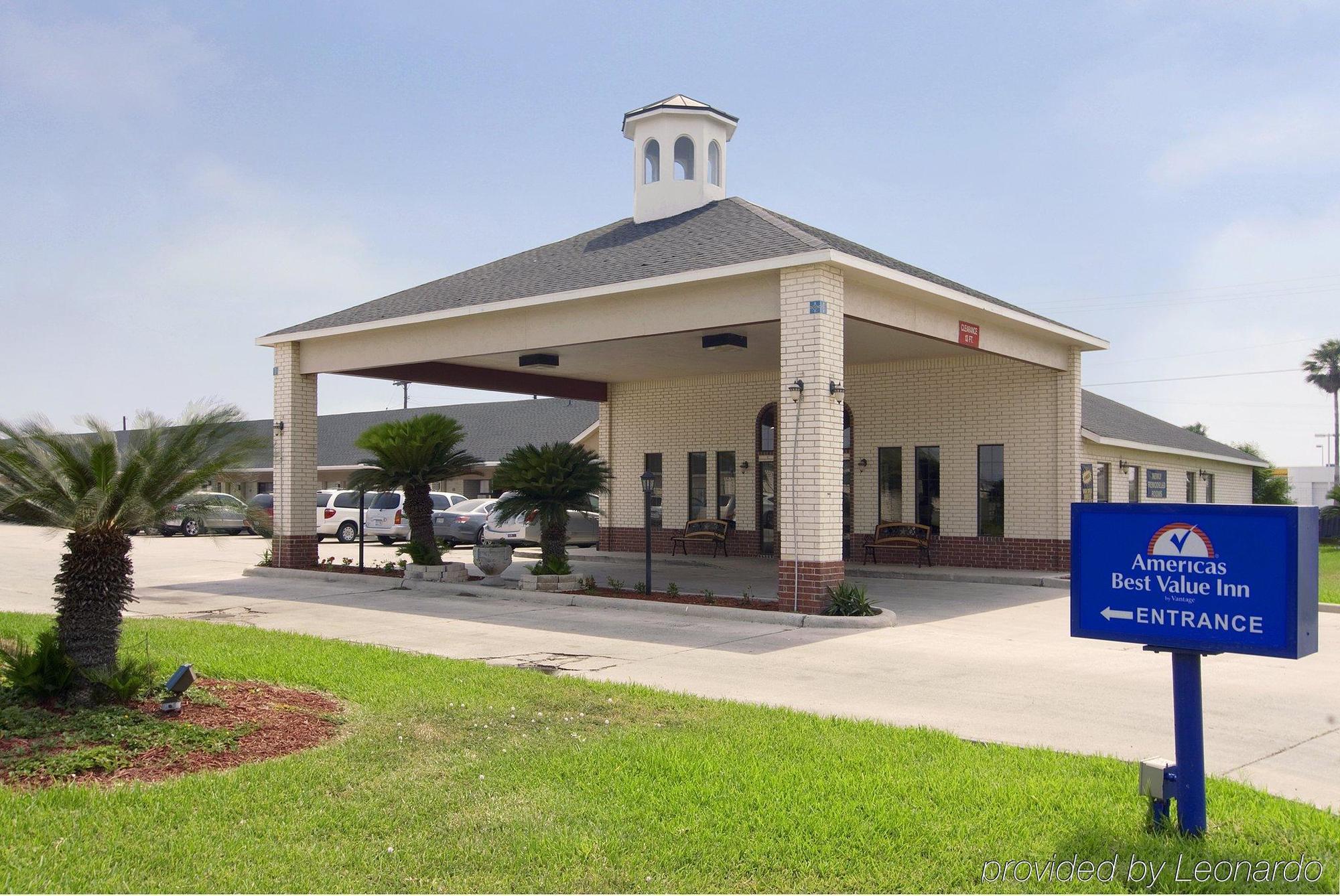 Americas Best Value Inn Harlingen Exterior foto