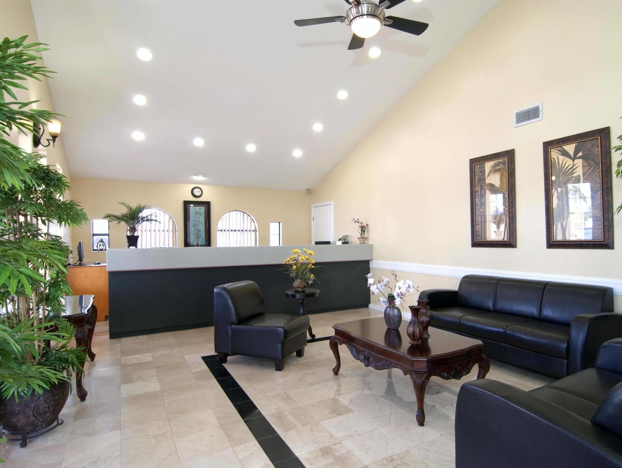 Americas Best Value Inn Harlingen Exterior foto